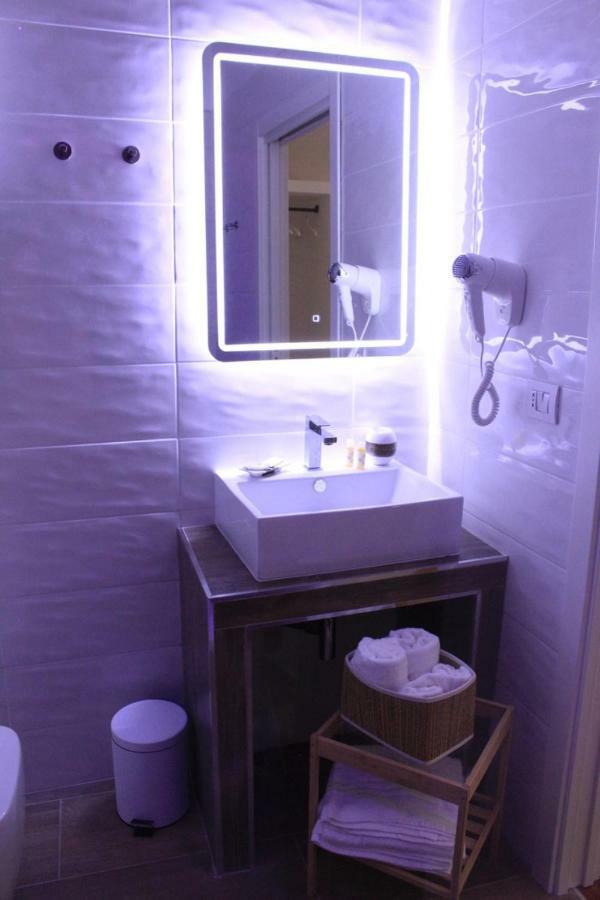 Camera Matrimoniale con Bagno Privato