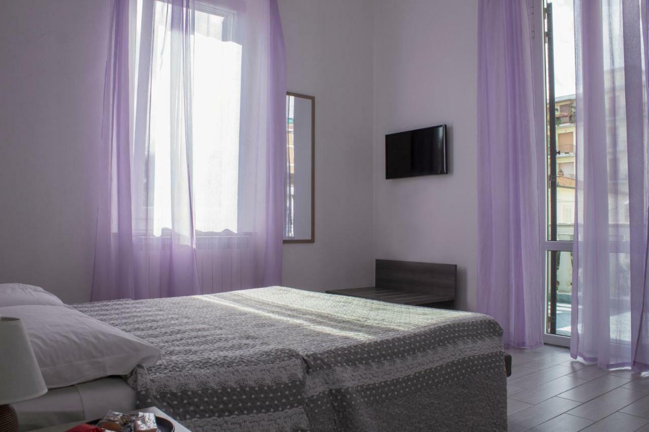 Camera Matrimoniale con Balcone (3 Adulti)