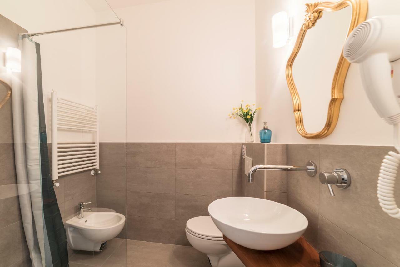 Camera Matrimoniale con Bagno Privato