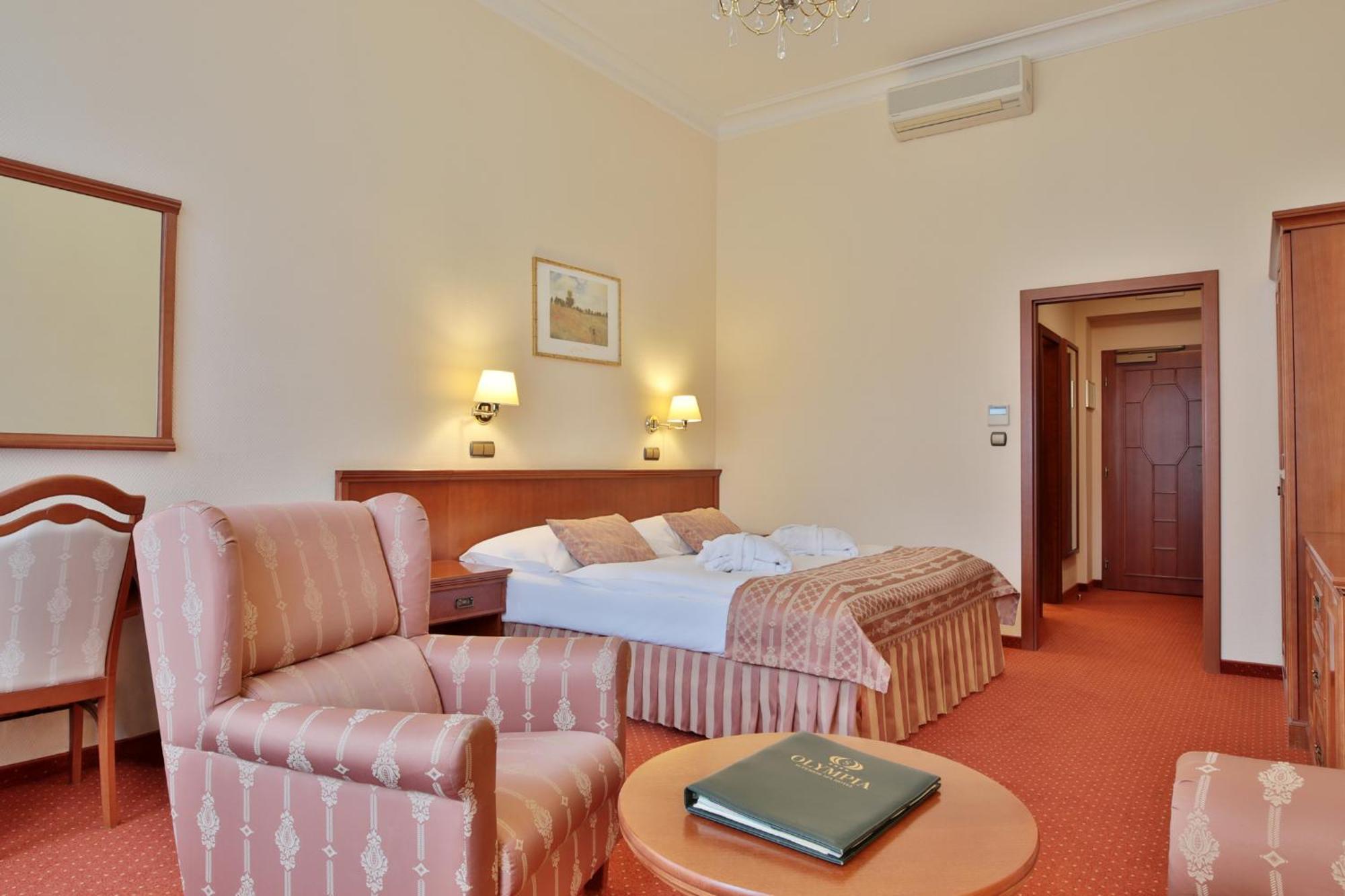 Superior Double or Twin Room City View & Relax