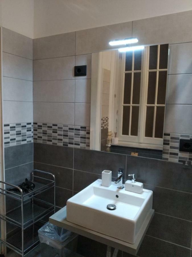 Camera Matrimoniale con Bagno Privato Esterno