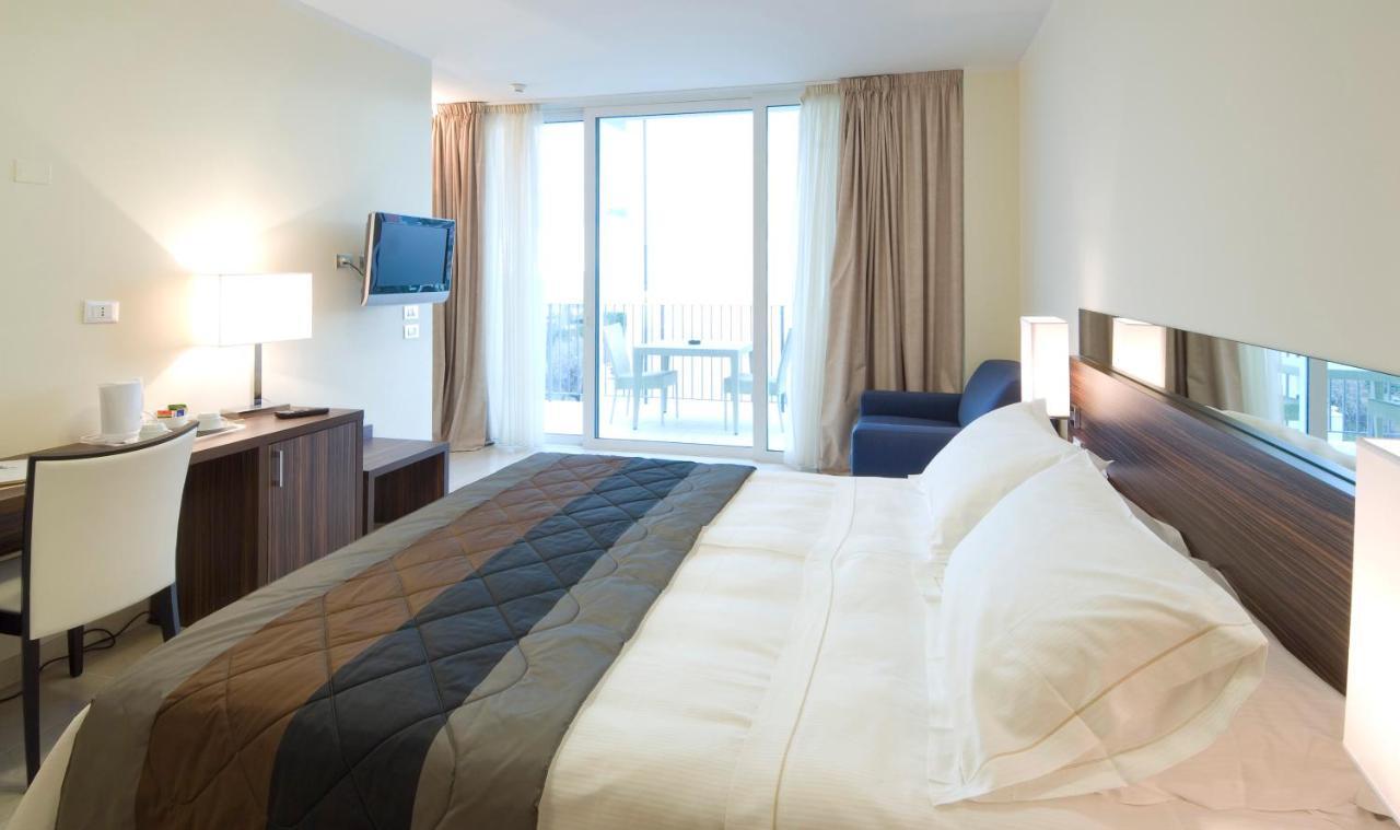 Superior Double Room with Terrace - Max 3 Guests
