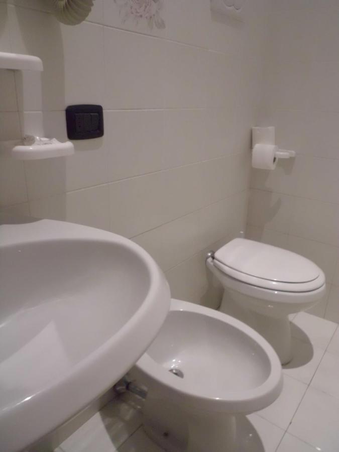 Economy Triple Room