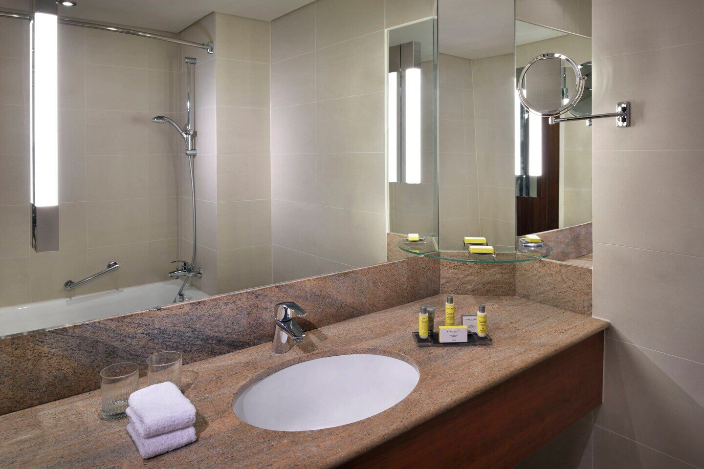 Deluxe Guest room 1 Queen