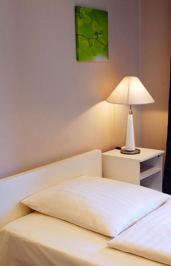 Camera Singola con Bagno in Comune