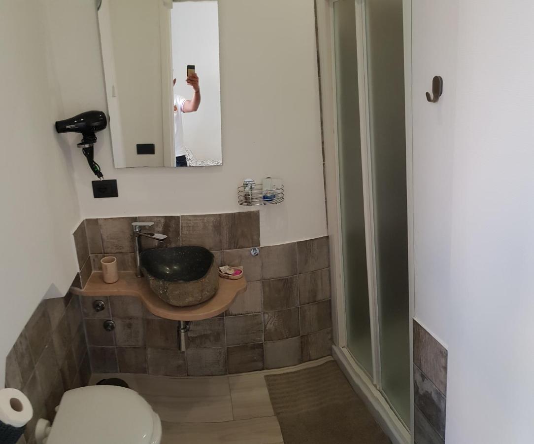 Triple Room Bathroom
