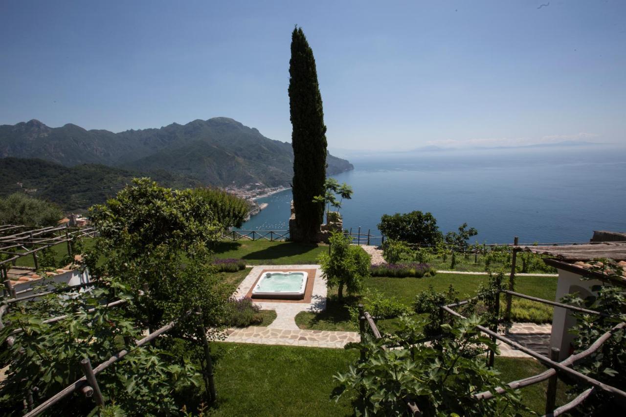 Cottage con Vista Mare e Vasca Idromassaggio