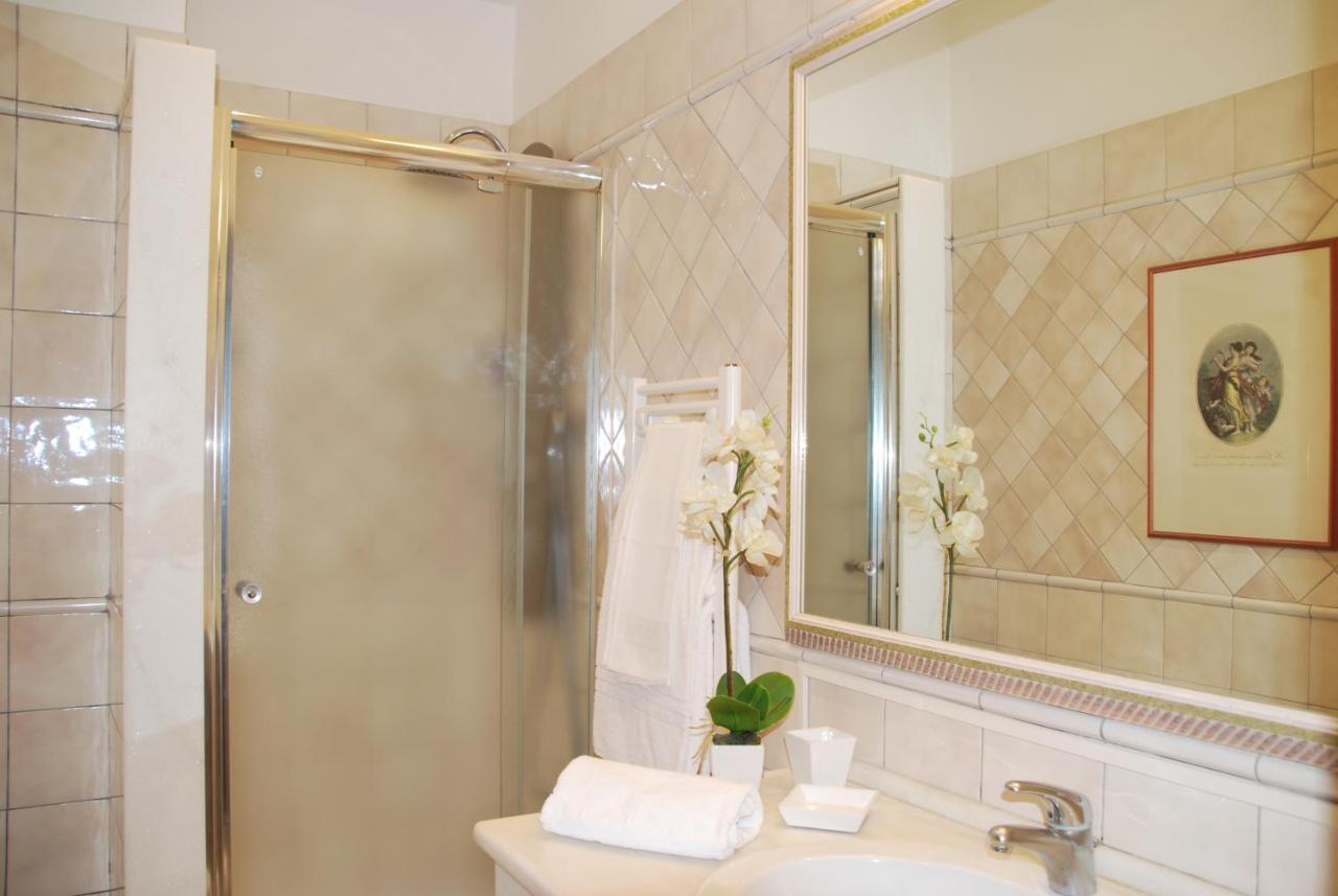 Double or Twin Room Sea View