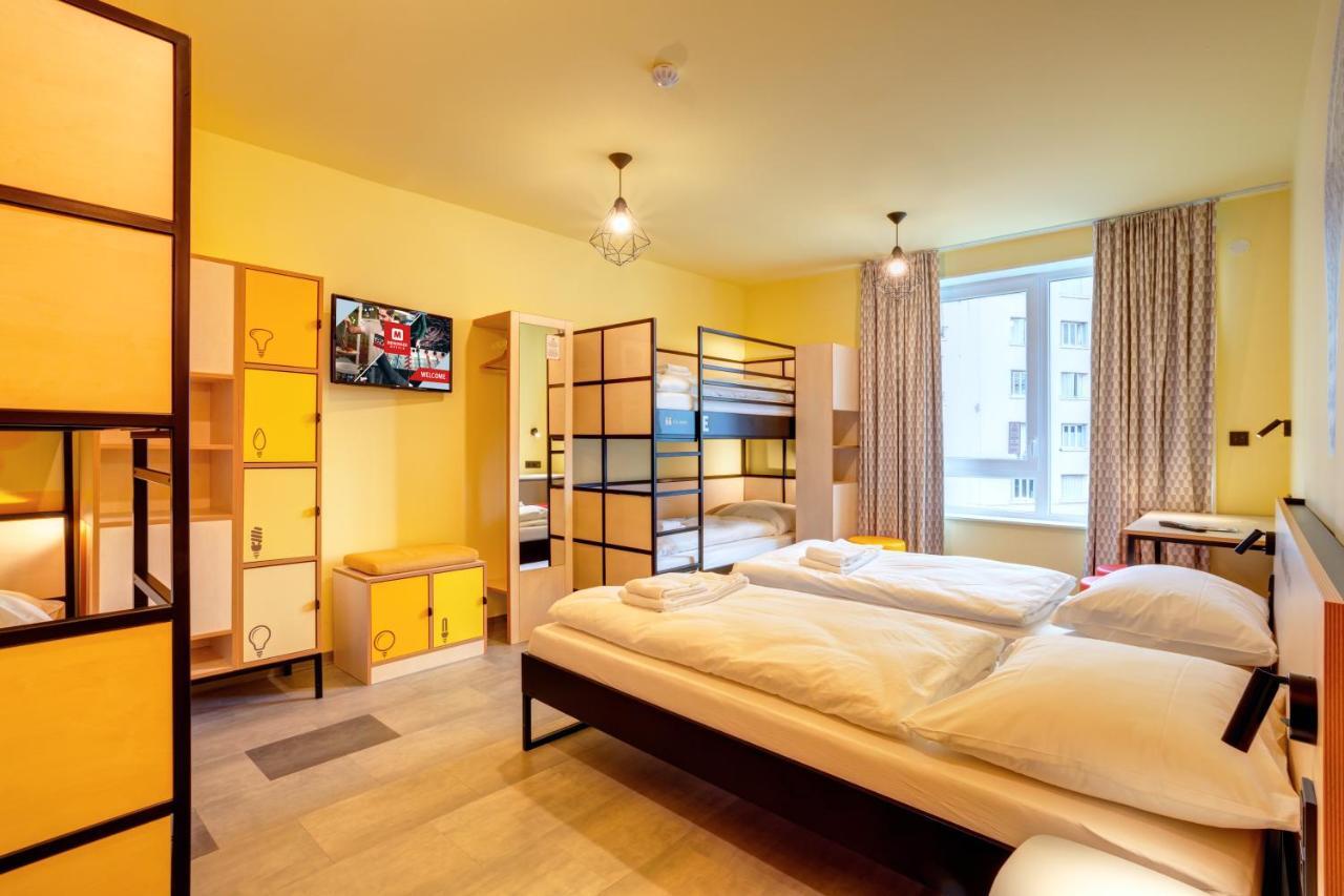 5-Bed Room