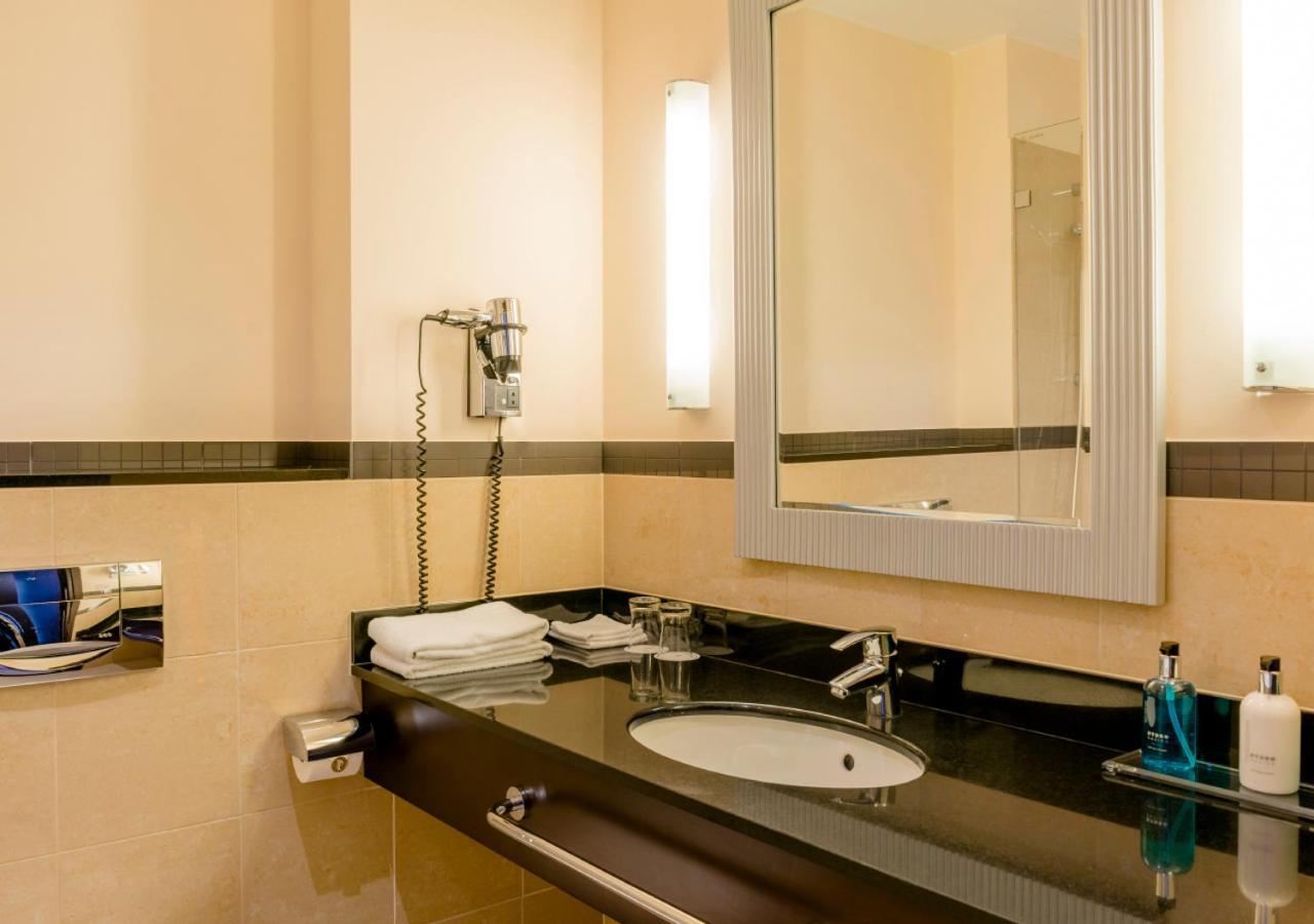 Deluxe Single Room