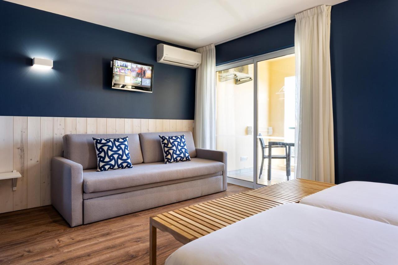 Large Twin Central Room up to 11 years old