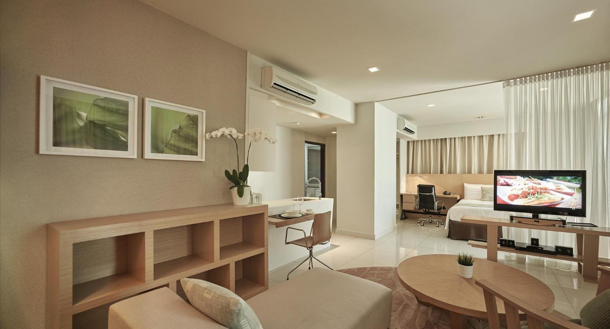 Studio Suite Twin
