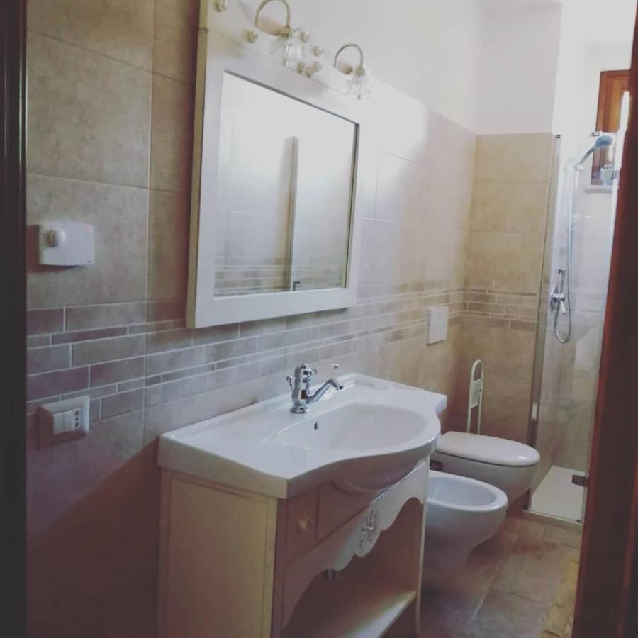 Camera Singola con Bagno Privato Esterno