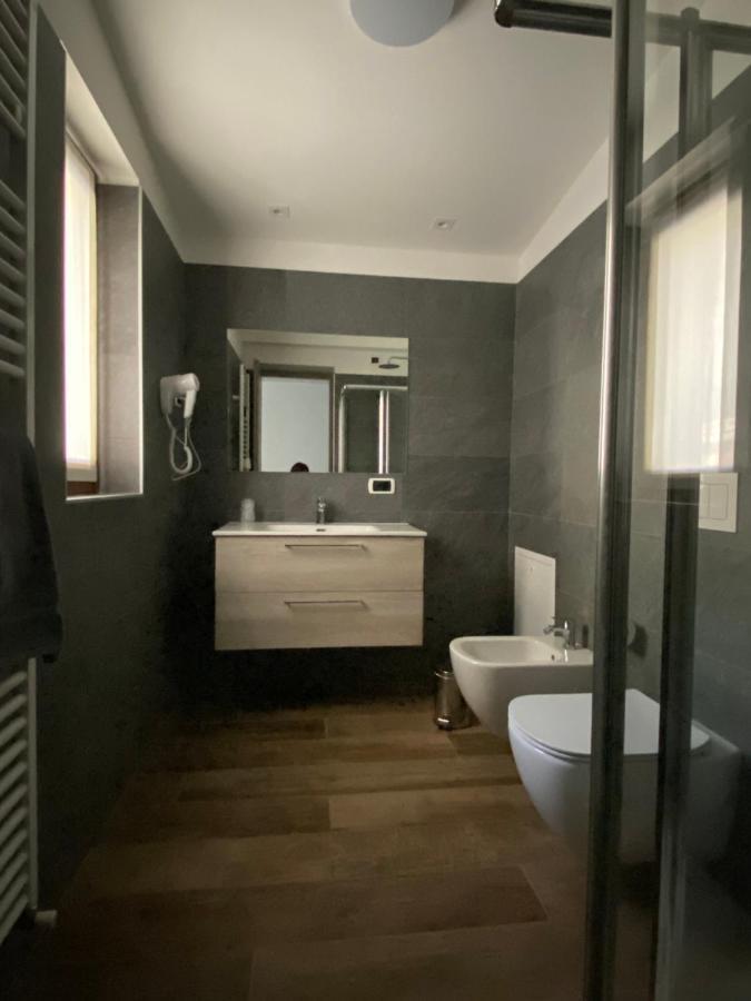 Camera Familiare con Bagno Privato