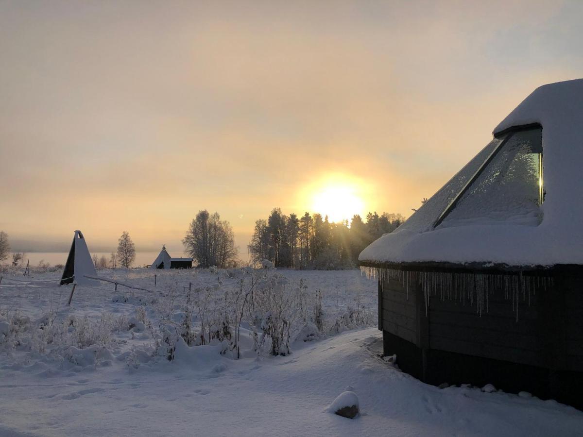 Aurora Cabin Glass Igloo