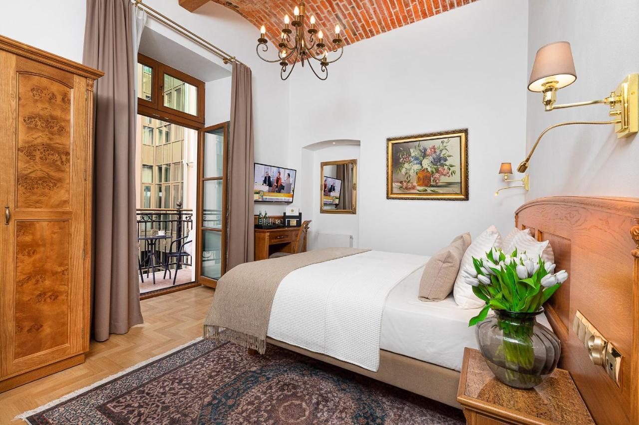 Standard Double or Twin Room Balcony