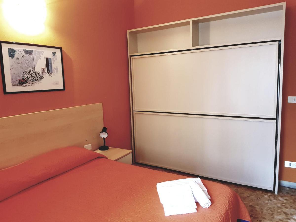 Camera Matrimoniale con Letto Supplementare