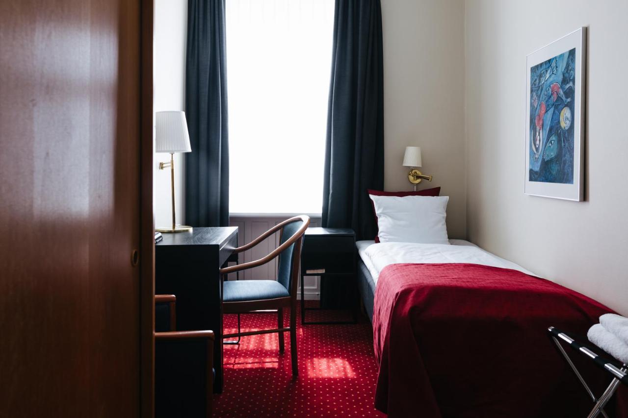 Economy Single Room
