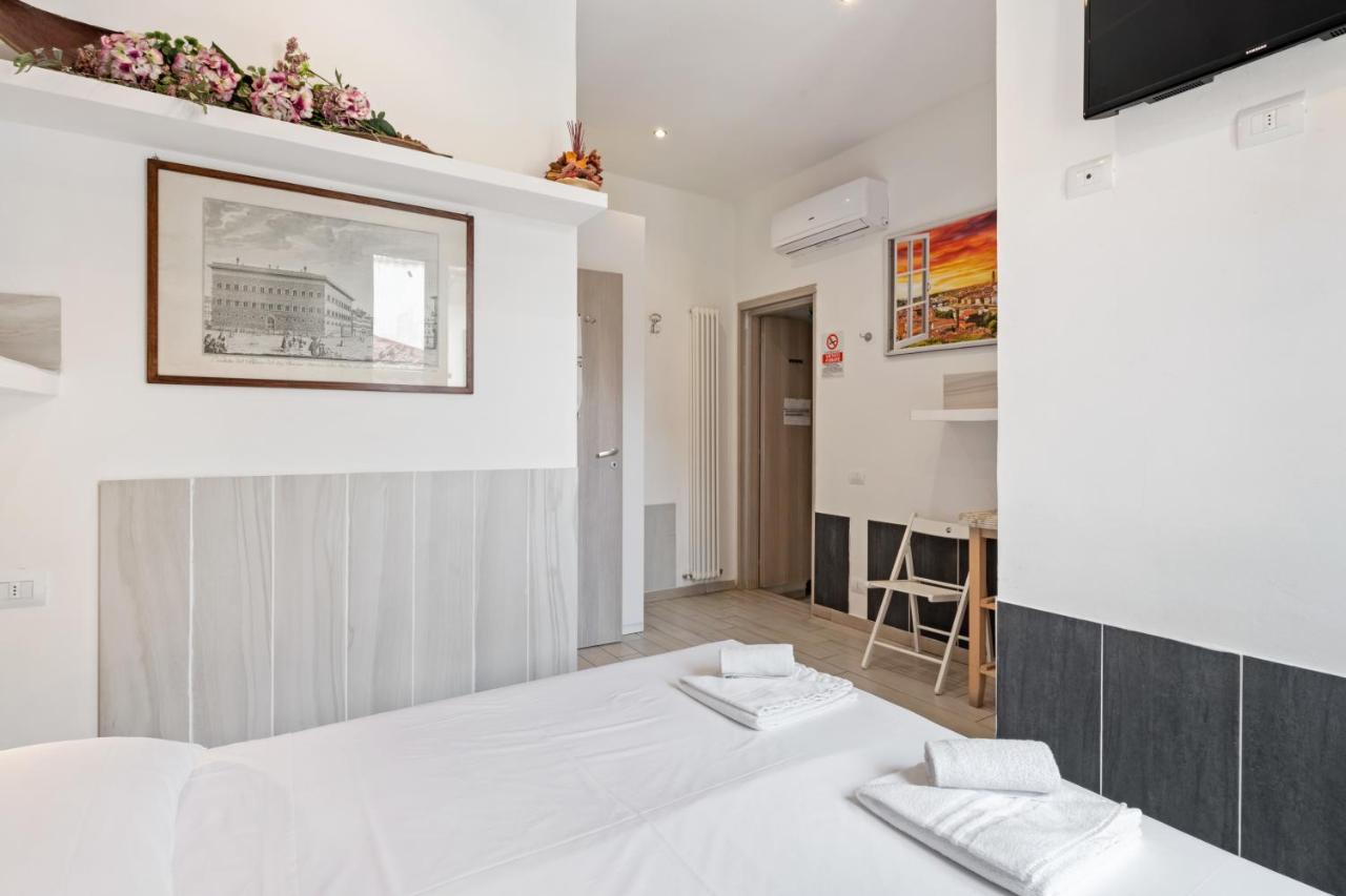 Double Room Private Bathroom