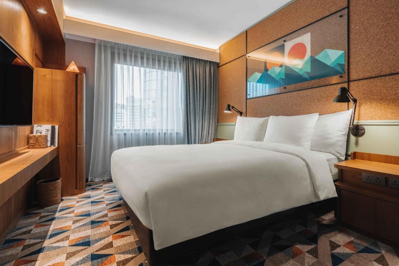 Eaton Suite