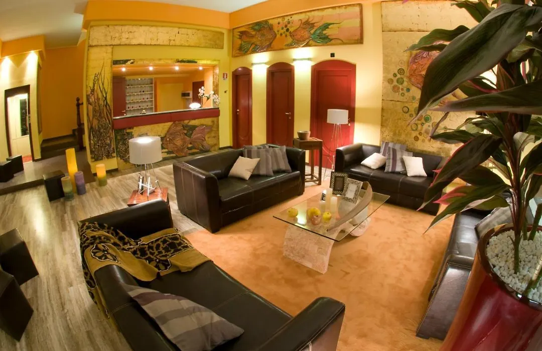 Hotel Corona-1