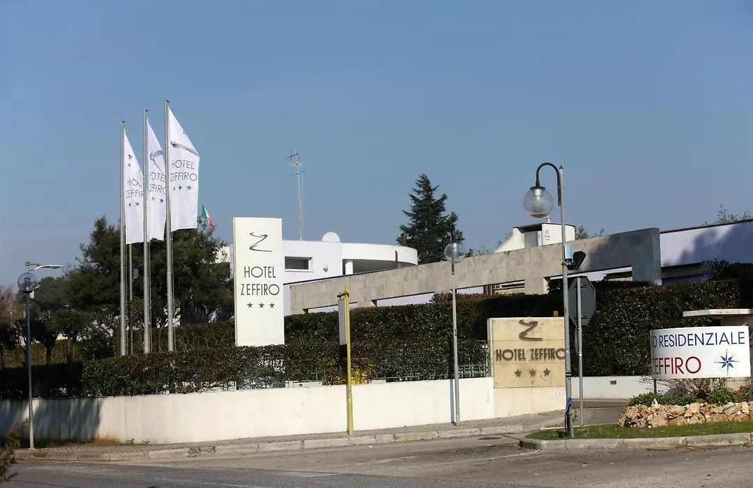 Hotel Zeffiro-1