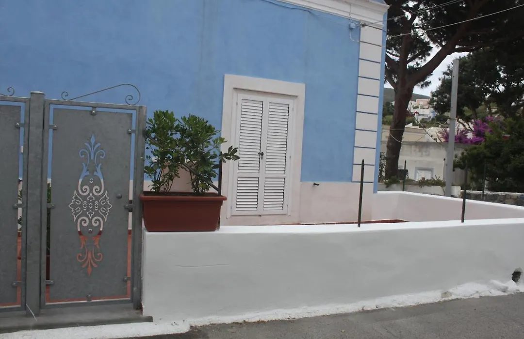 Camere Dieci maggio- BeB Dory, Nemo, Guizzo-1