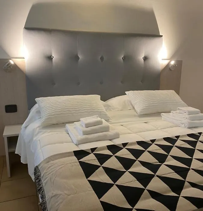 Hotel Noah-1