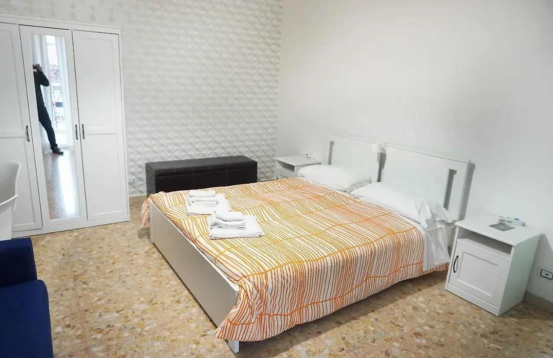Bed A Cavour-1