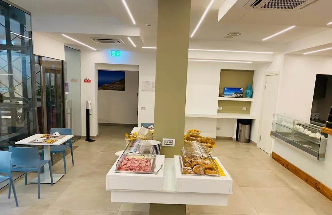 Sundeck Hotel-1