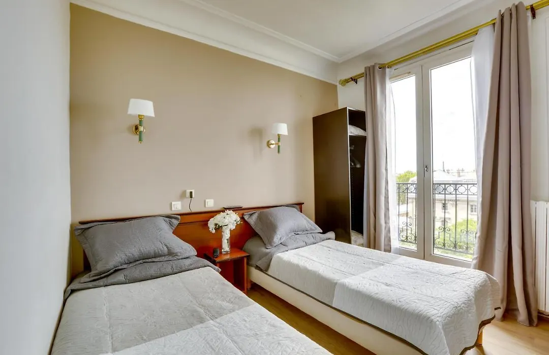 Hotel Du Square D'Anvers-1