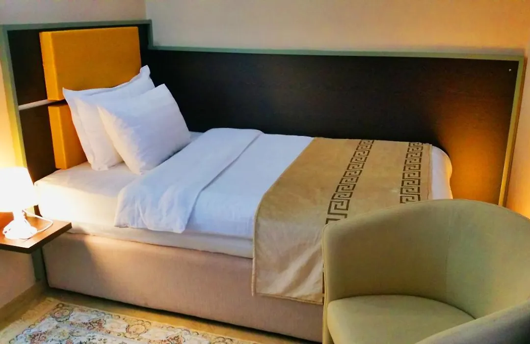 Capital Tirana Hotel Bruci-1