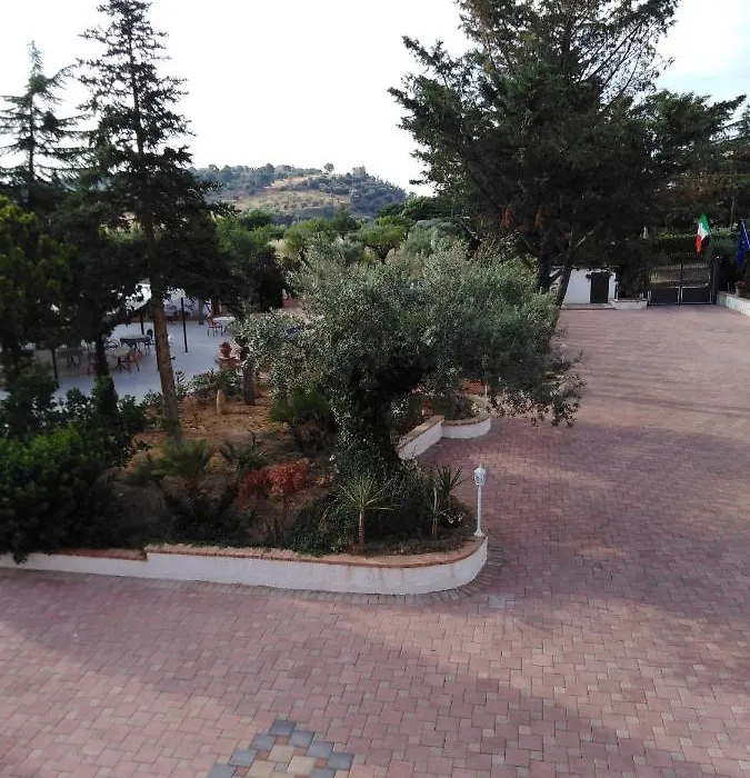 Villa Niscima-1