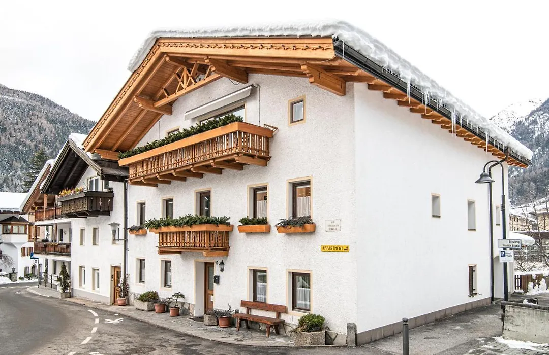 Apartments Heidenberger Delle Scuole-1