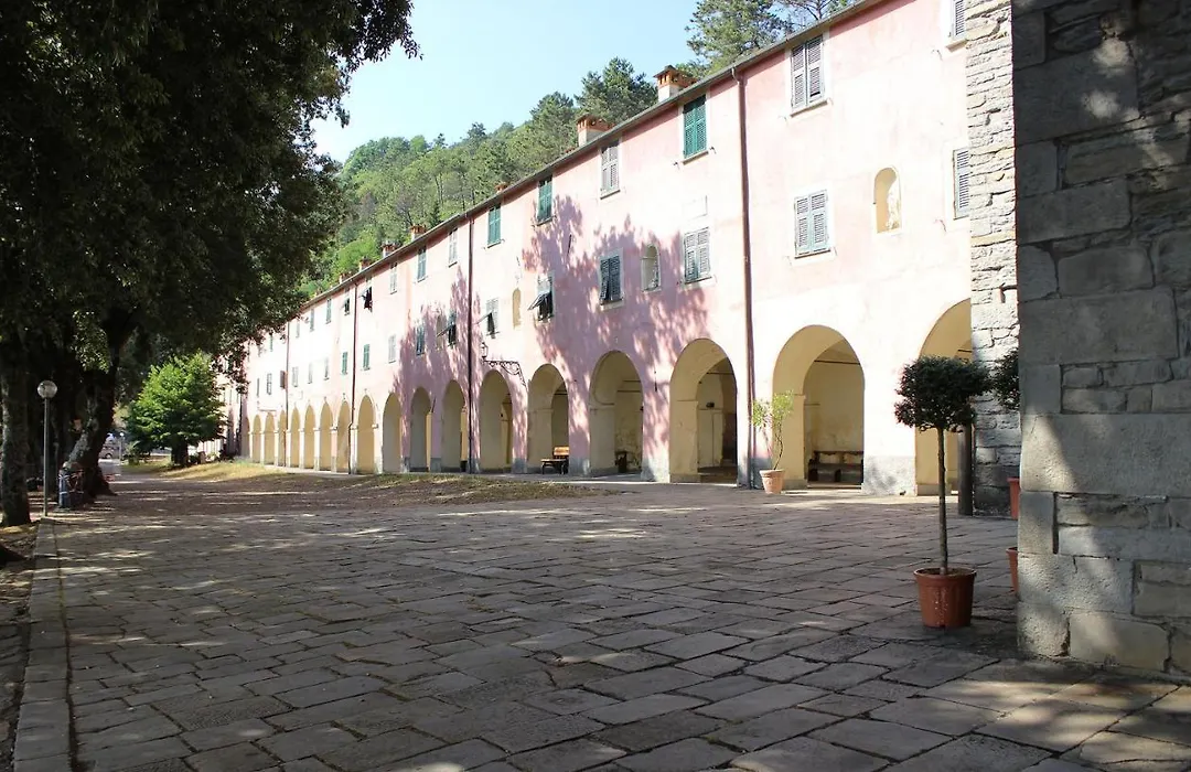 Santuario NS Soviore Cinque Terre-1