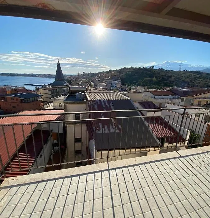 Nick & Santo'S Holiday Homes-1