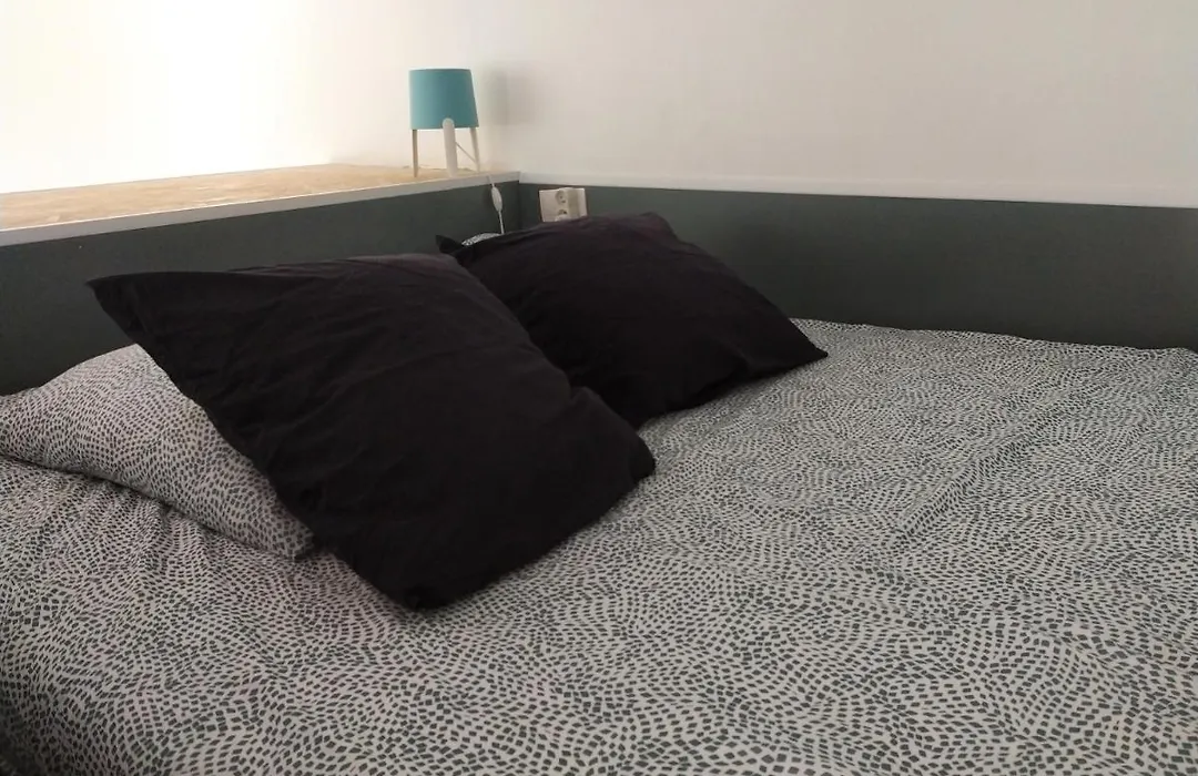 B&B Bordeaux Saint Michel-1