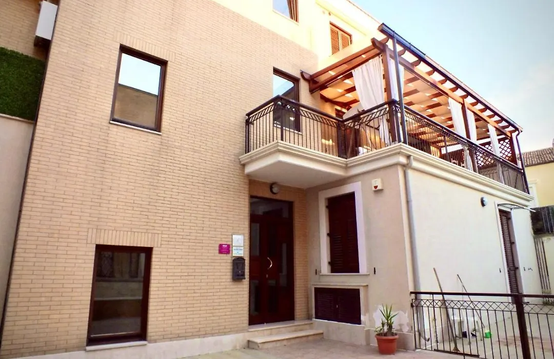 L’Arca - Bed&Breakfast in Lucera Centro-1