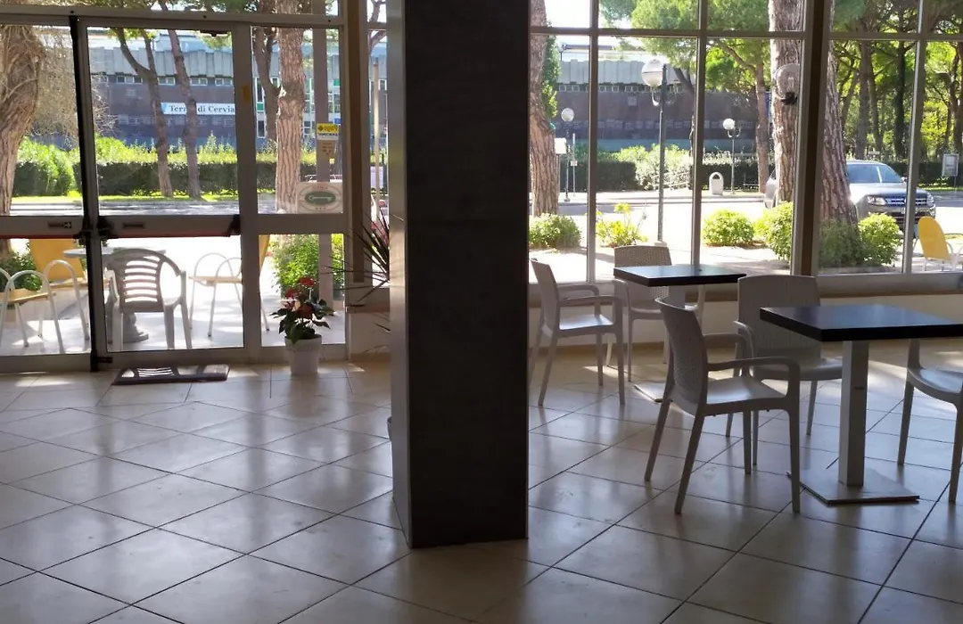 Hotel Madonna Del Pino-1