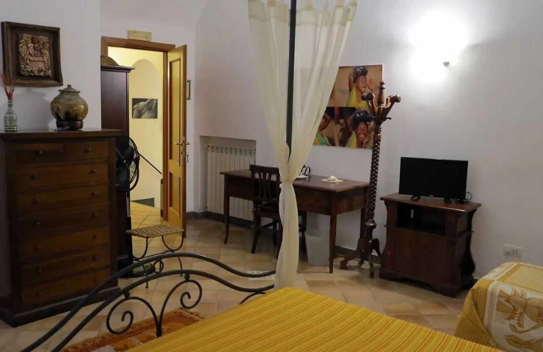 - B&B Centro Antico --1
