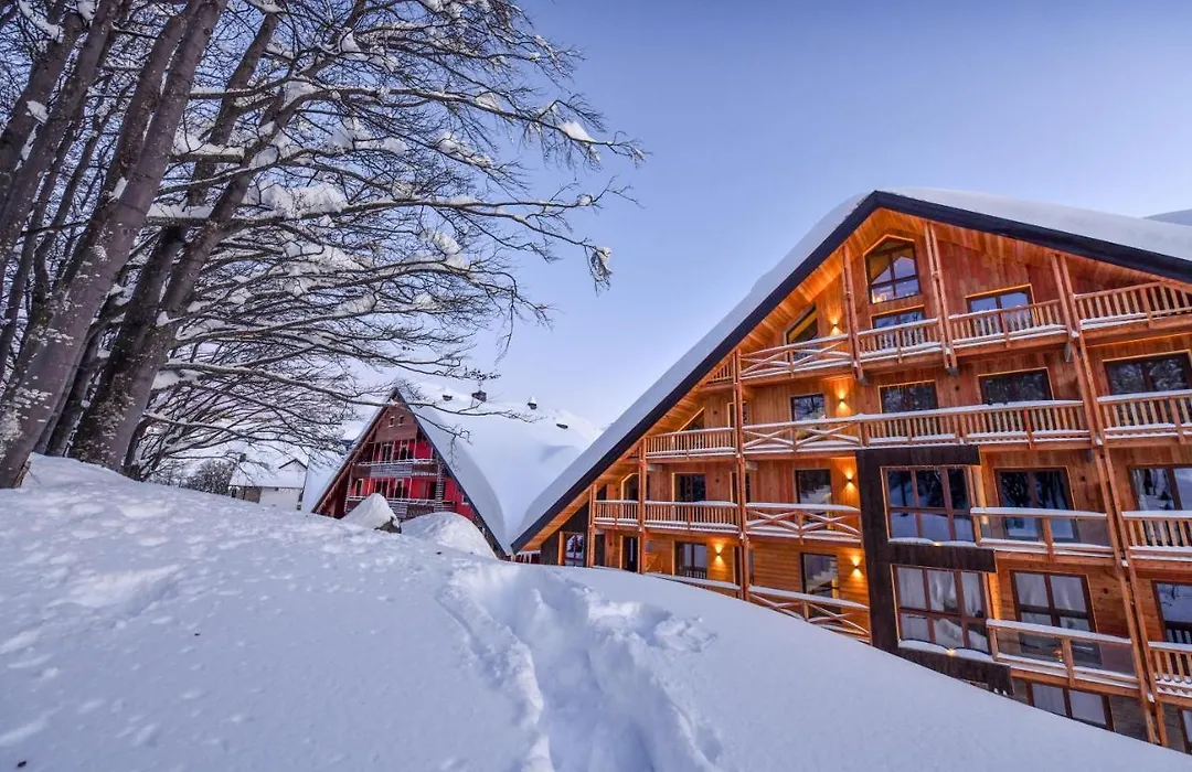 Chalet Everest - Luxury Apartments-1