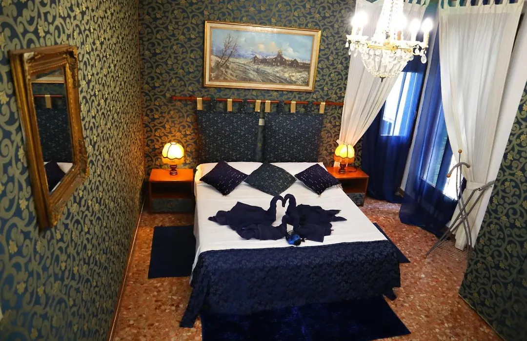 Venice Rainbow Apartment-1