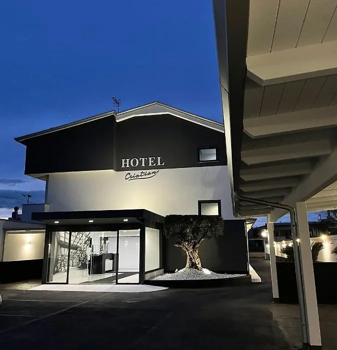 Hotel Cristian-1