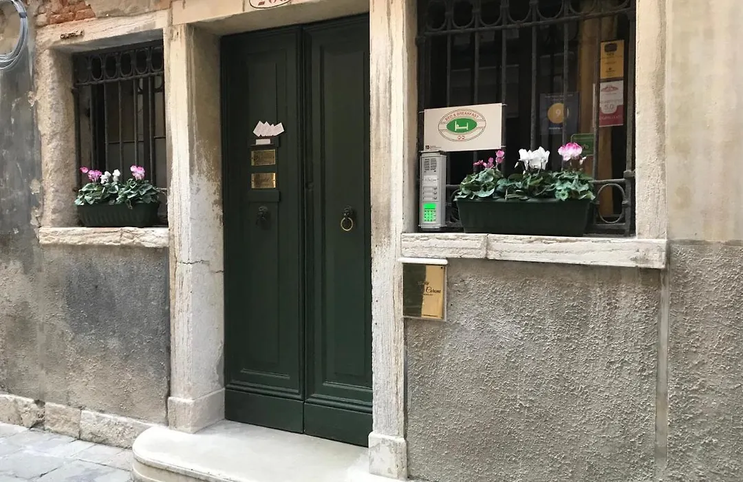 Le Due Corone Bed & Breakfast-1
