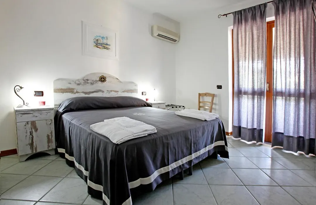 Luxury Room Vittorio Emanuele II-1