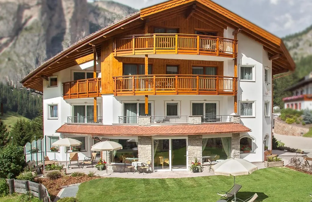 Garni-Hotel Aghel Suites & Apartments-1