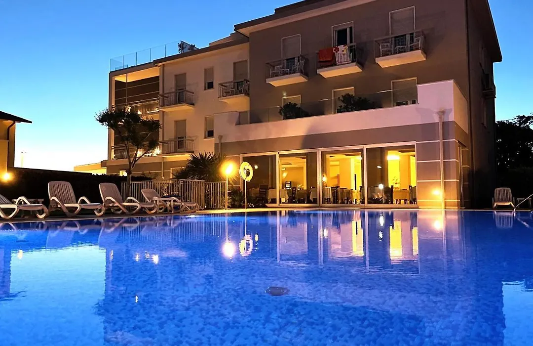 Hotel Paradiso-1