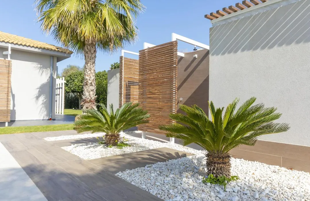 Aqua Venere Pool & Suites-1
