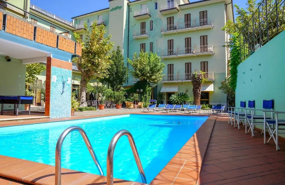 Hotel Cappelli-1