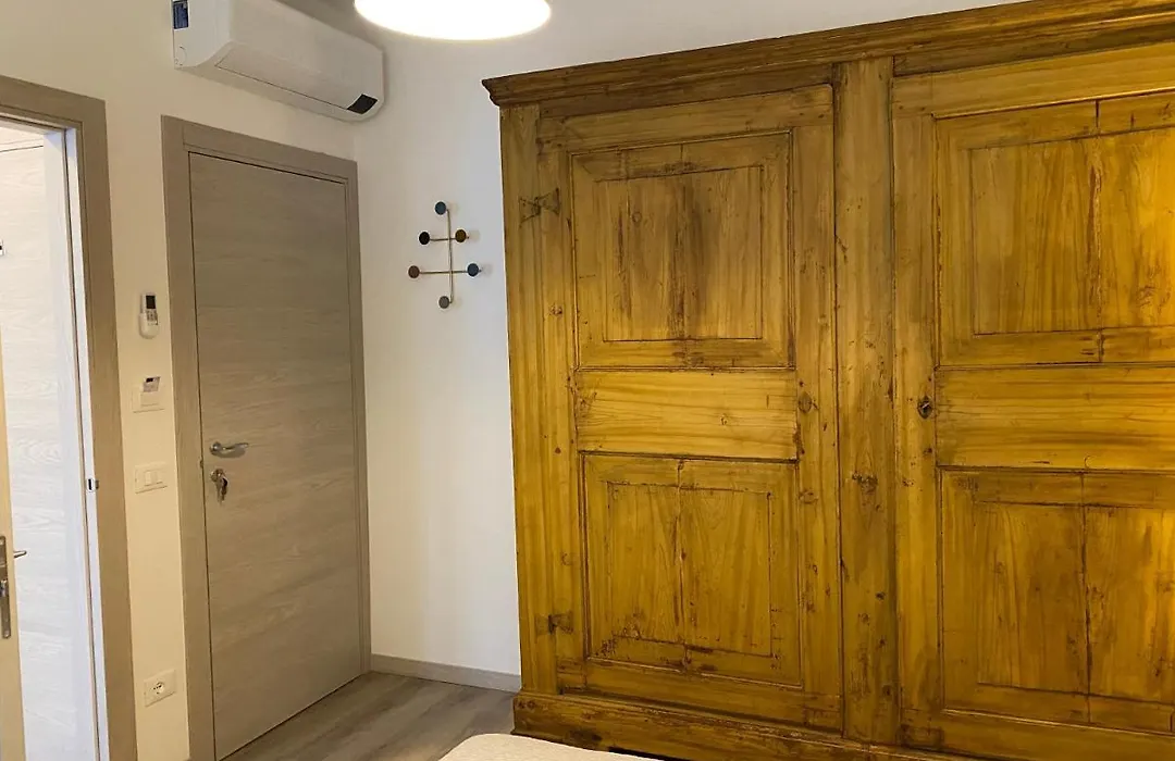 Unique Rooms-1